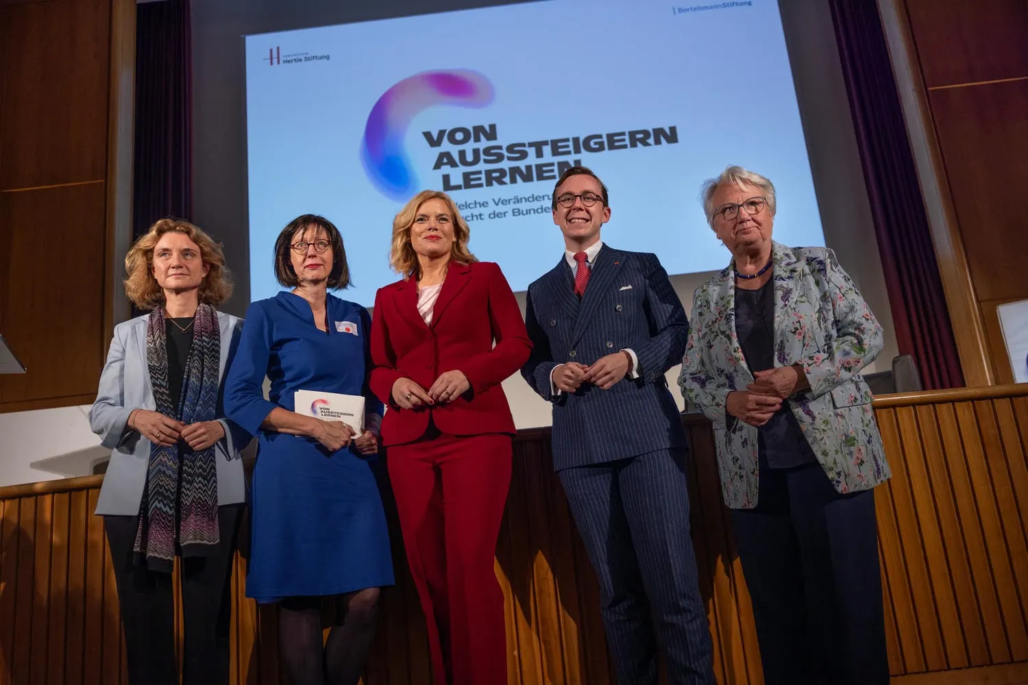 Von Aussteigern lernen – welche Veränderungen braucht der Bundestag? Poster