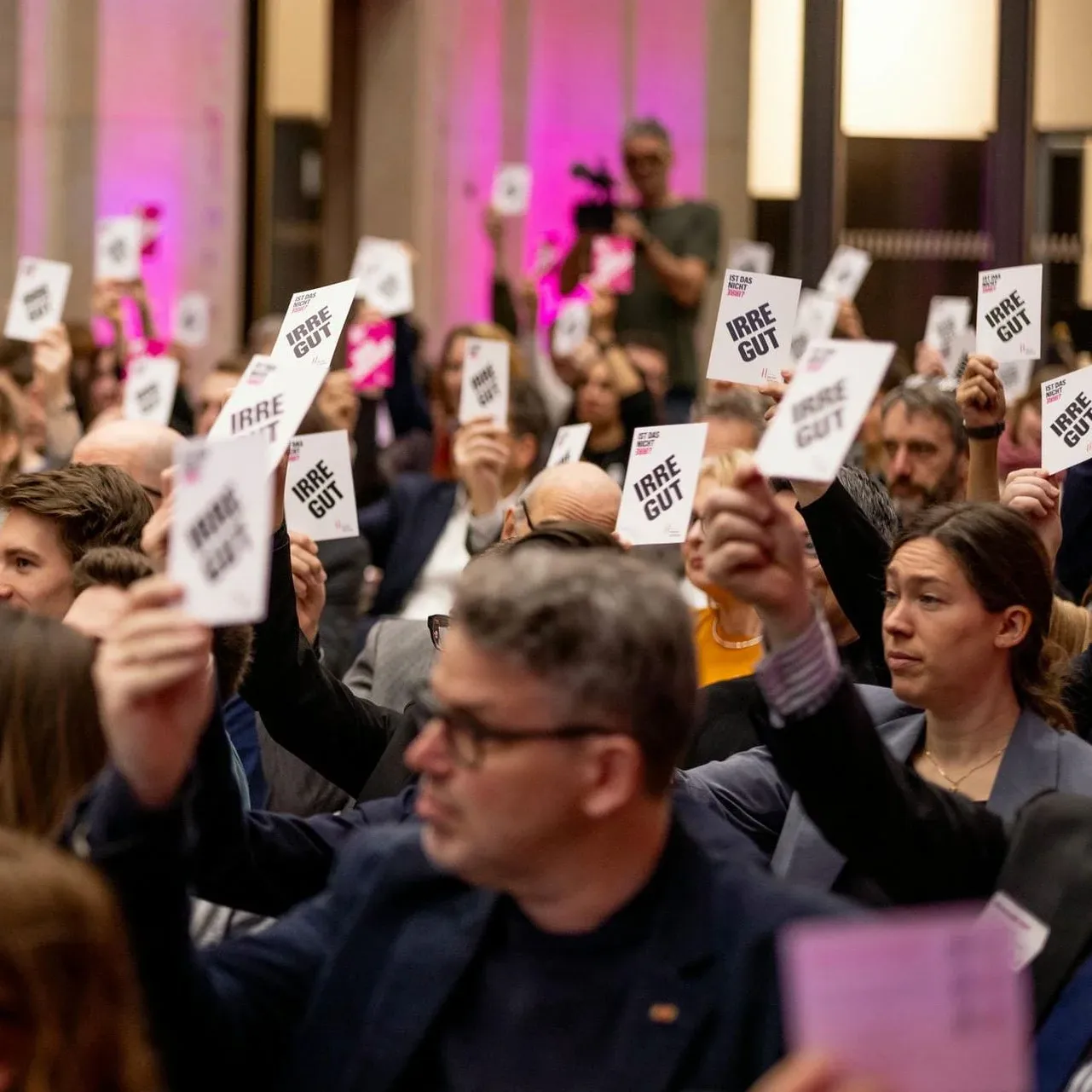 Teilnehmende beim doing.politics Kongress für politische Kultur 2025